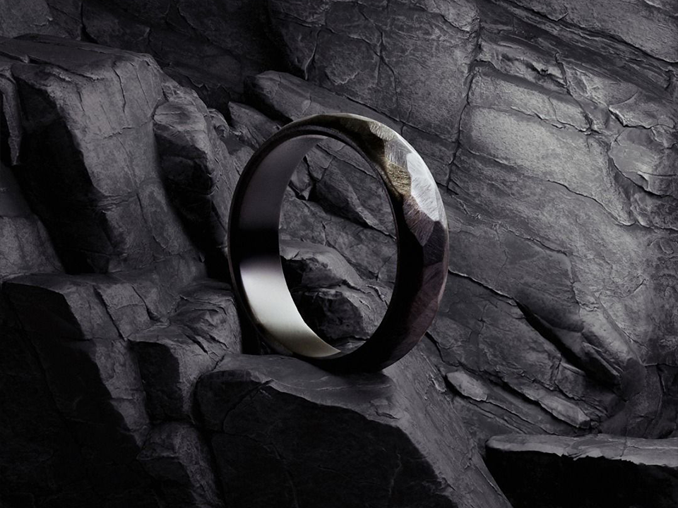 How to Choose the Right Stone Bracelet for Men: A Guide to Natural Materials and Style